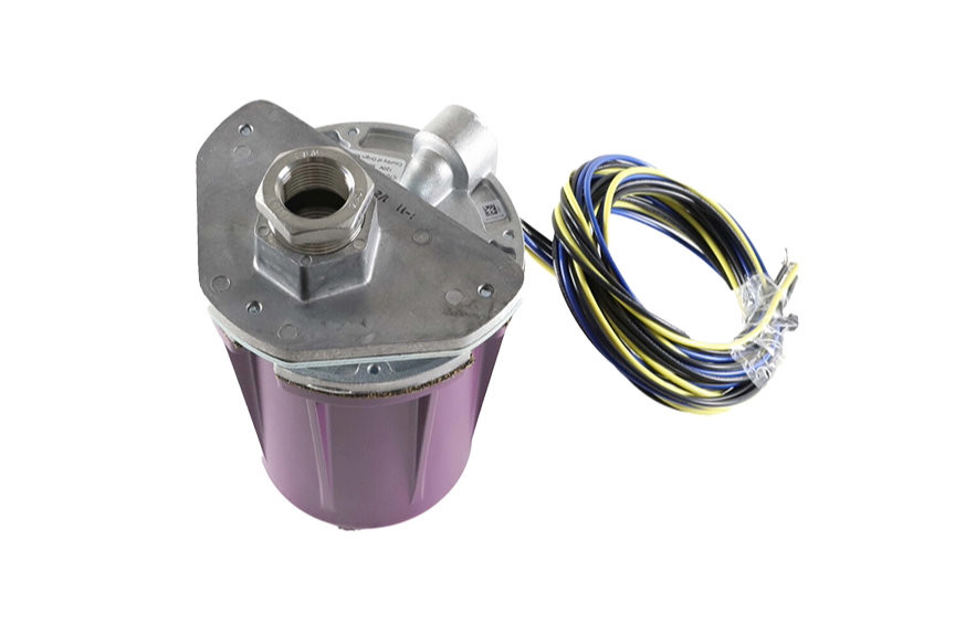 208V Self-Checking UV Flame Detector, -20 Degree Fahrenheit, 3/4 NPT Mount Front Side With Connections