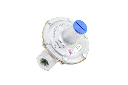 Maxitrol 325-3 Appliance Gas Regulator - 3/8" NPT, 10 PSI Max, 4-12" W.C.