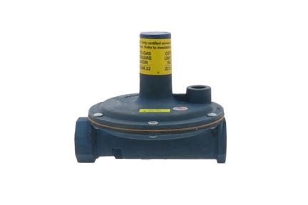 Maxitrol 325-5 Line Gas Regulator - 1" NPT, 2 PSI Max, 7-11" W.C.