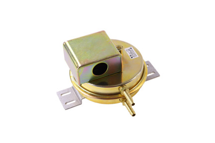 SPDT Air Pressure Switch Adjustable 0.05" - 1.0" W.C. (Barb Fitting)