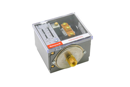 L404F - 2-15 PSI, 2-6 PSI Dif, Pressuretrol Operating Control (Break on Rise)