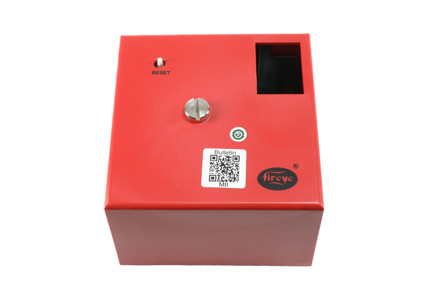 Fireye MC120R - Chassis with Remote Reset Capability (120V)